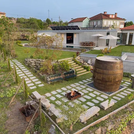 Alvarinho Villa